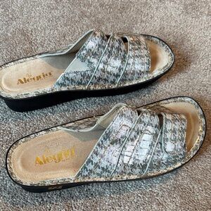 Alegria Women's Houndstooth Sandals - houndstooth print